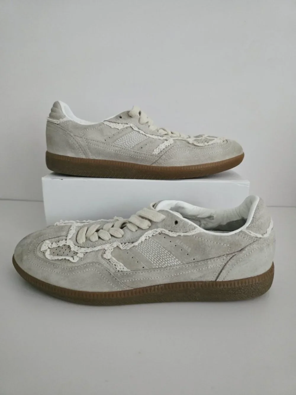 Alohas Tb.490 Crochet Leather Sneakers Shoes 7 7.5 38 Cream Grey Gray Lace Up